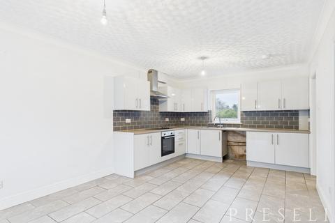 undefined, Rhos Dinas, Dinas Cross