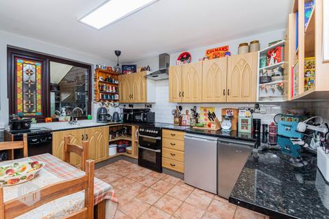 2 bedroom terraced house for sale, Garnett Street, Ramsbottom, Bury, Greater Manchester, BL0 9JN