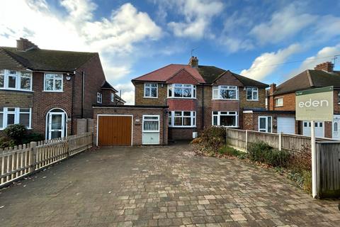 3 bedroom semi-detached house to rent, Lunsford Lane, Larkfield, ME20