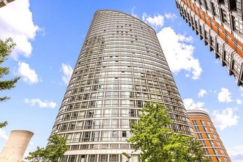 Studio to rent, Ontario Tower, London E14