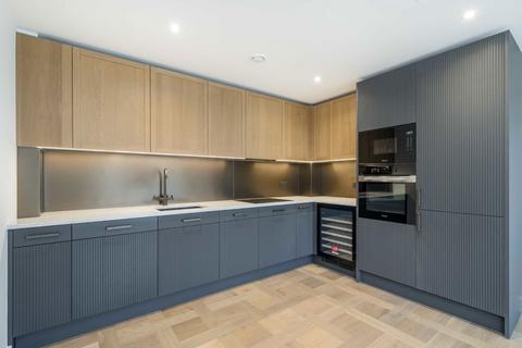 3 bedroom flat to rent, Boxwood Gardens, LONDON E1W