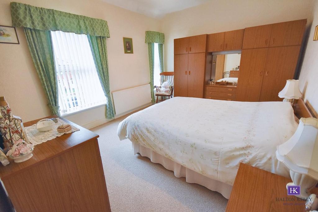 Main bedroom