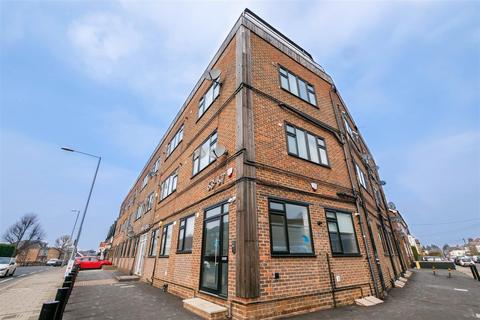 undefined, Kingston Road, New Malden KT3
