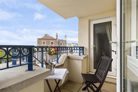 undefined, Grand Parade, Eastbourne
