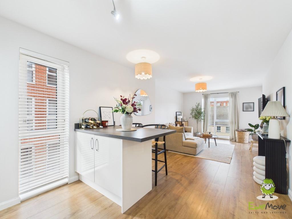 Ewe Move Estate Agents Basingstoke - Leander Court