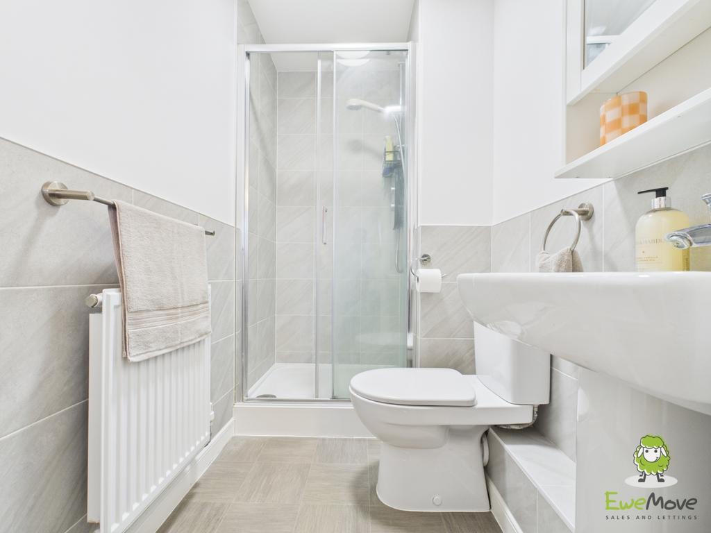 Ewe Move Estate Agents Basingstoke - Leander Court