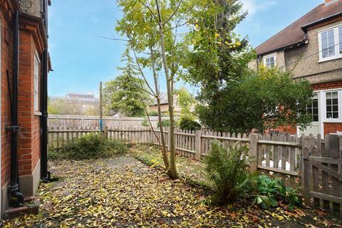 2 bedroom maisonette to rent, Dekker Road, Dulwich Village, London, SE21