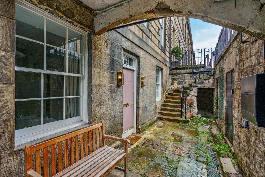 Private Courtyard