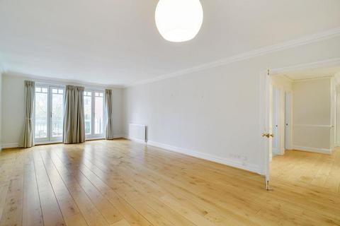 undefined, Richmond Bridge Estate, Clevedon Road, Twickenham, TW1