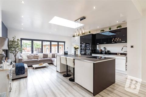 undefined, Winifred Avenue, Hornchurch, RM12