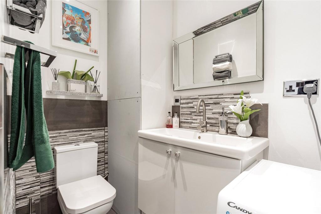Cloakroom/Utility