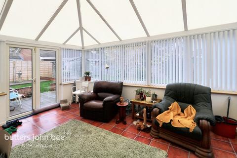 4 bedroom detached bungalow for sale, Pear Tree Drive, Northwich