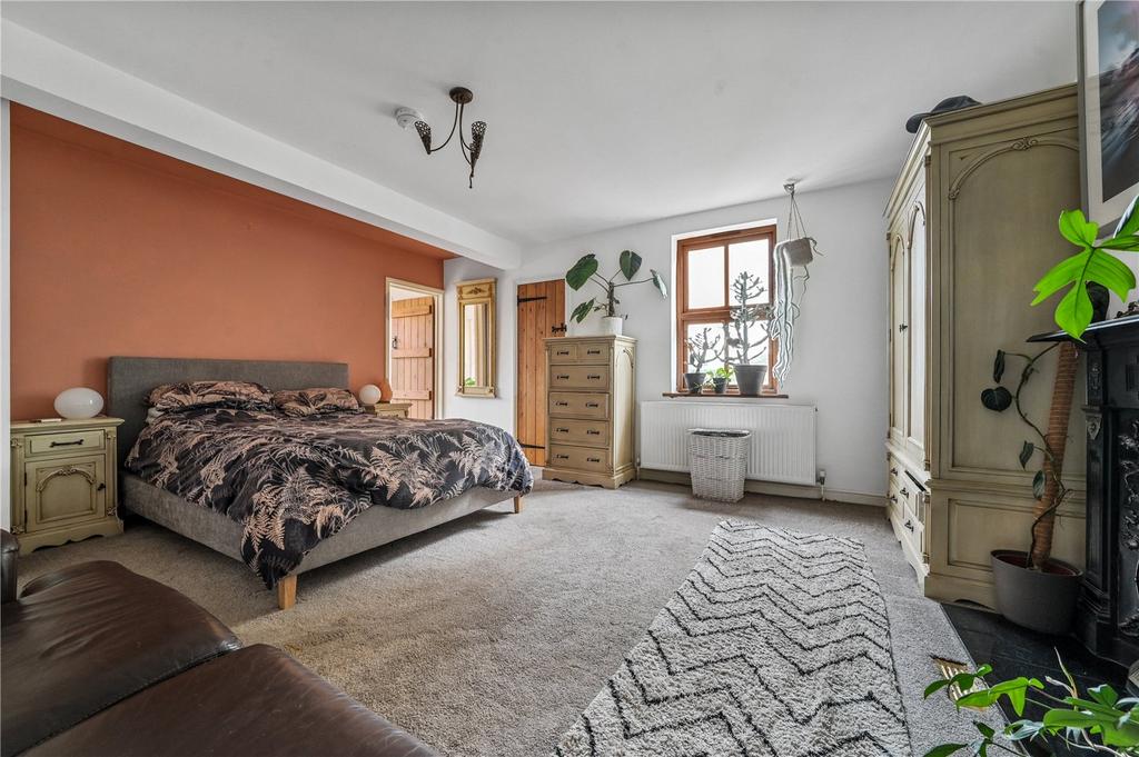 Principal Bedroom