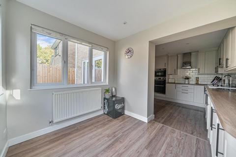 undefined, Cromwell Avenue,  Thame,  Oxfordshire,  OX9