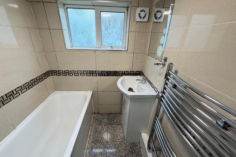 3 bedroom terraced house for sale, Byron Road, Wealdstone, Harrow