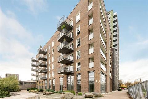 2 bedroom flat to rent, Cofferdam Way, London SE8