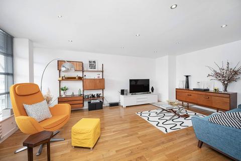 2 bedroom flat for sale, Batemans Row, Shoreditch, London, EC2A