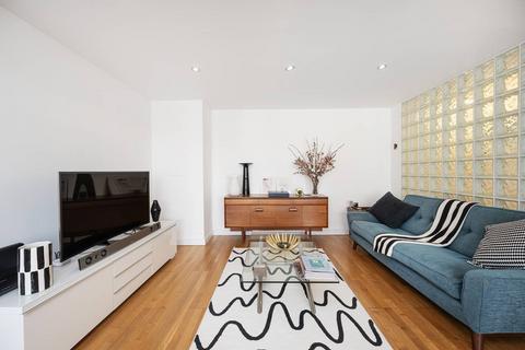 2 bedroom flat for sale, Batemans Row, Shoreditch, London, EC2A