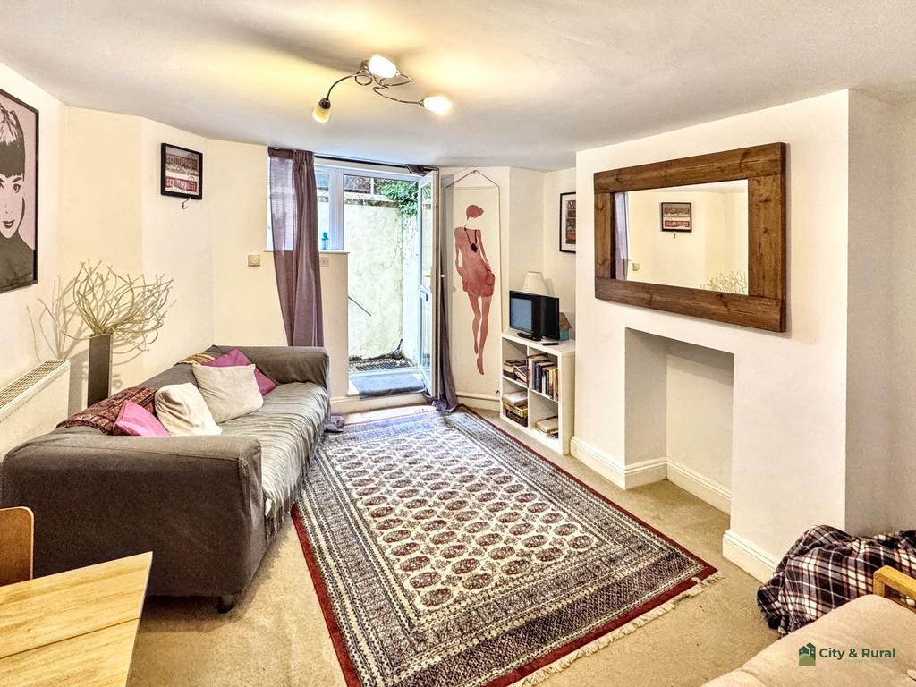 Flat Living Room T202509041744.jpg
