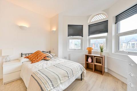 undefined, Madeley Road, Ealing Broadway, London, W5