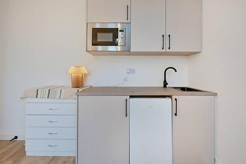 undefined, Madeley Road, Ealing Broadway, London, W5