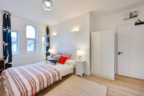 undefined, Madeley Road, Ealing Broadway, London, W5