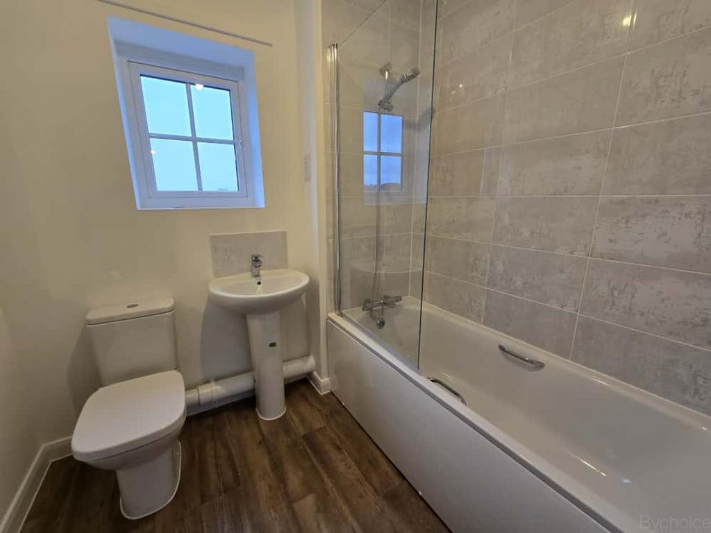3 bed b