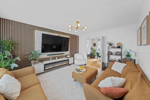 5 bedroom detached house for sale, Davenport, Harlow CM17