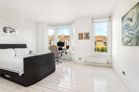undefined, Heathfield Gardens, Chiswick, London, W4