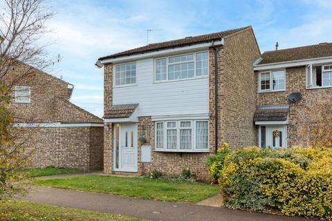3 bedroom semi-detached house for sale, Saxon Avenue, Hitchin SG5