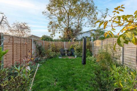 3 bedroom semi-detached house for sale, Saxon Avenue, Hitchin SG5