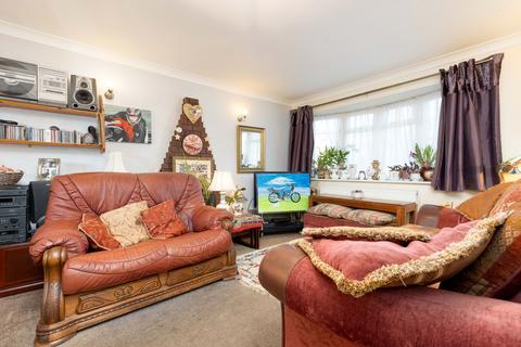 3 bedroom semi-detached house for sale, Saxon Avenue, Hitchin SG5