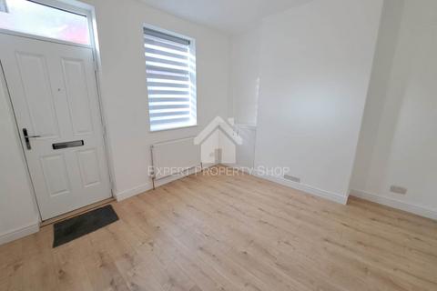 2 bedroom terraced house to rent, John Street, Worksop