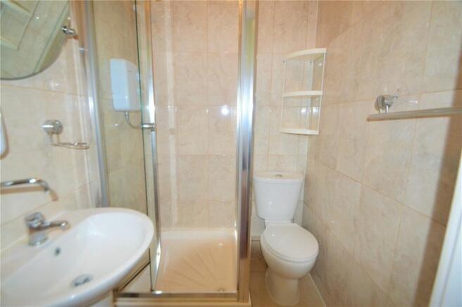 Flat 3 bathroom