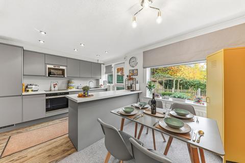 3 bedroom detached house for sale, Cricketers Green, Leeds, LS19
