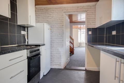 3 bedroom terraced house to rent, Alfred Street, Barton, Gloucester, GL1