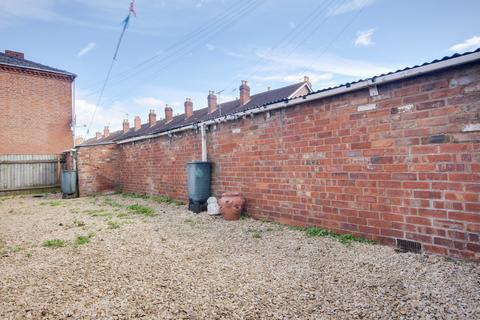 3 bedroom terraced house to rent, Alfred Street, Barton, Gloucester, GL1