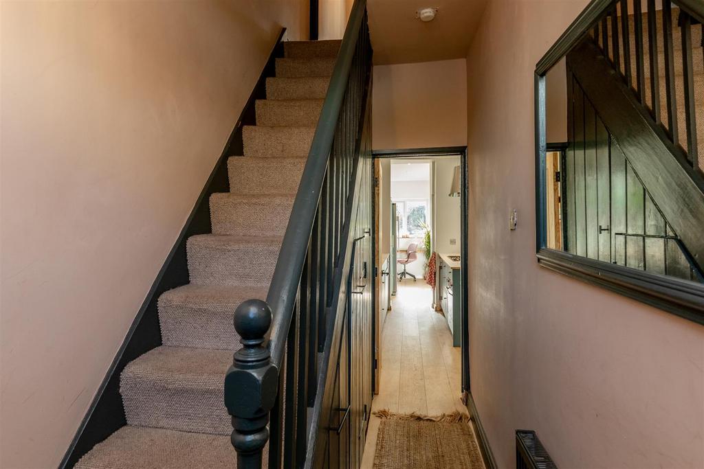 Dial Lane, Downend Entrance Hall.jpg