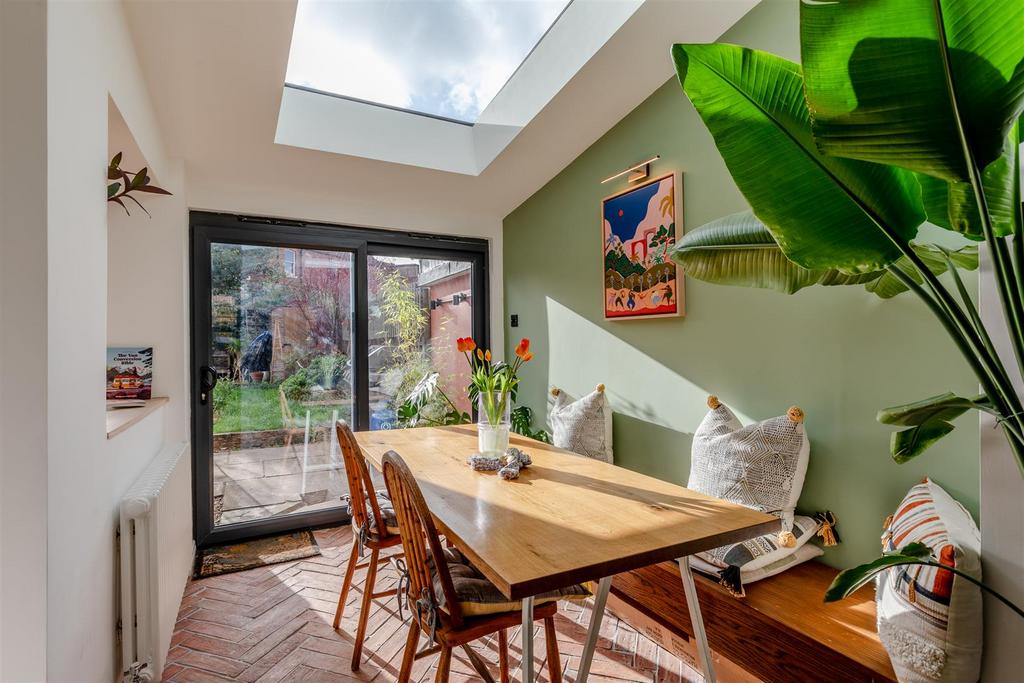 Dial Lane, Downend Dining Area.jpg