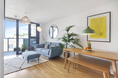 Parkside Avenue, Greenwich, London, SE10