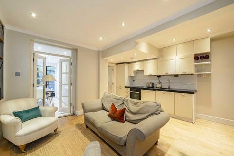 2 bedroom flat to rent, Cambridge Street, London SW1V