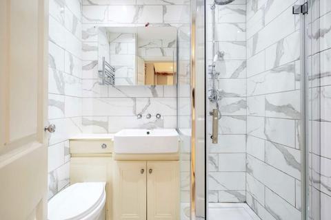 2 bedroom flat to rent, Cambridge Street, London SW1V