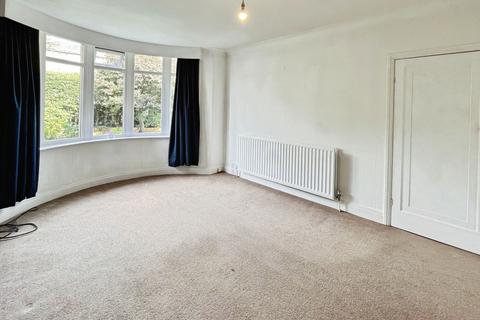 3 bedroom semi-detached house to rent, Moorcroft Avenue, Oakworth, Keighley, BD22 7NE