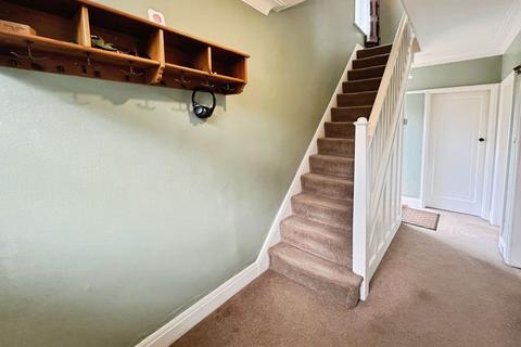 3 bedroom semi-detached house to rent, Moorcroft Avenue, Oakworth, Keighley, BD22 7NE