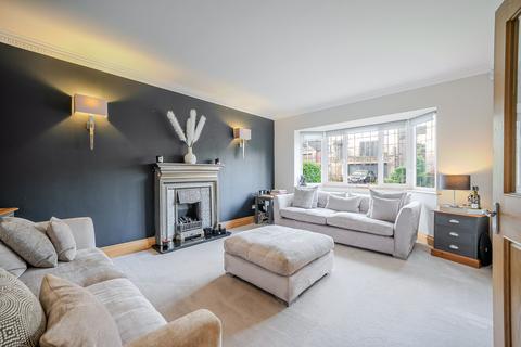 4 bedroom detached house for sale, Harefield Park, Birkby, HD2