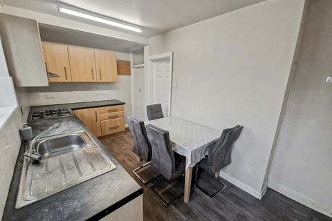 2 bedroom semi-detached house to rent, Chudleigh Road, Manchester, M8