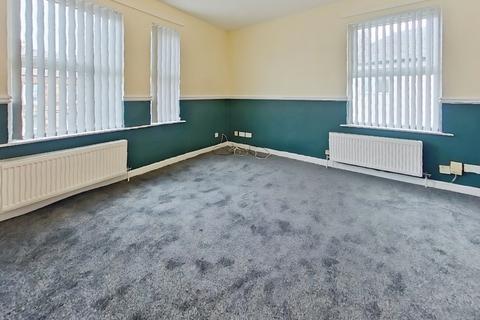 undefined, County Road, Walton L4
