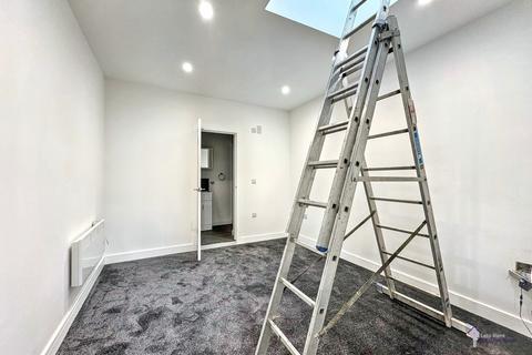 1 bedroom flat to rent, Shirley Road, SO15