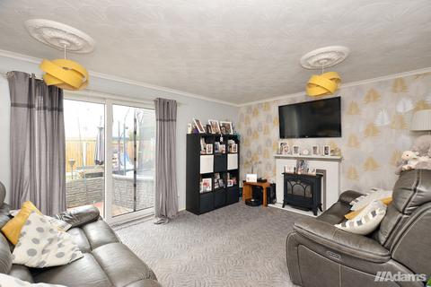 undefined, Calvers, Runcorn