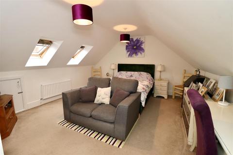 4 bedroom detached house for sale, Houghton Close, Market Weighton, York